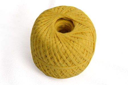 yellow-coloured-cotton-thread